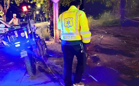 Paramédicos en moto listos para responder